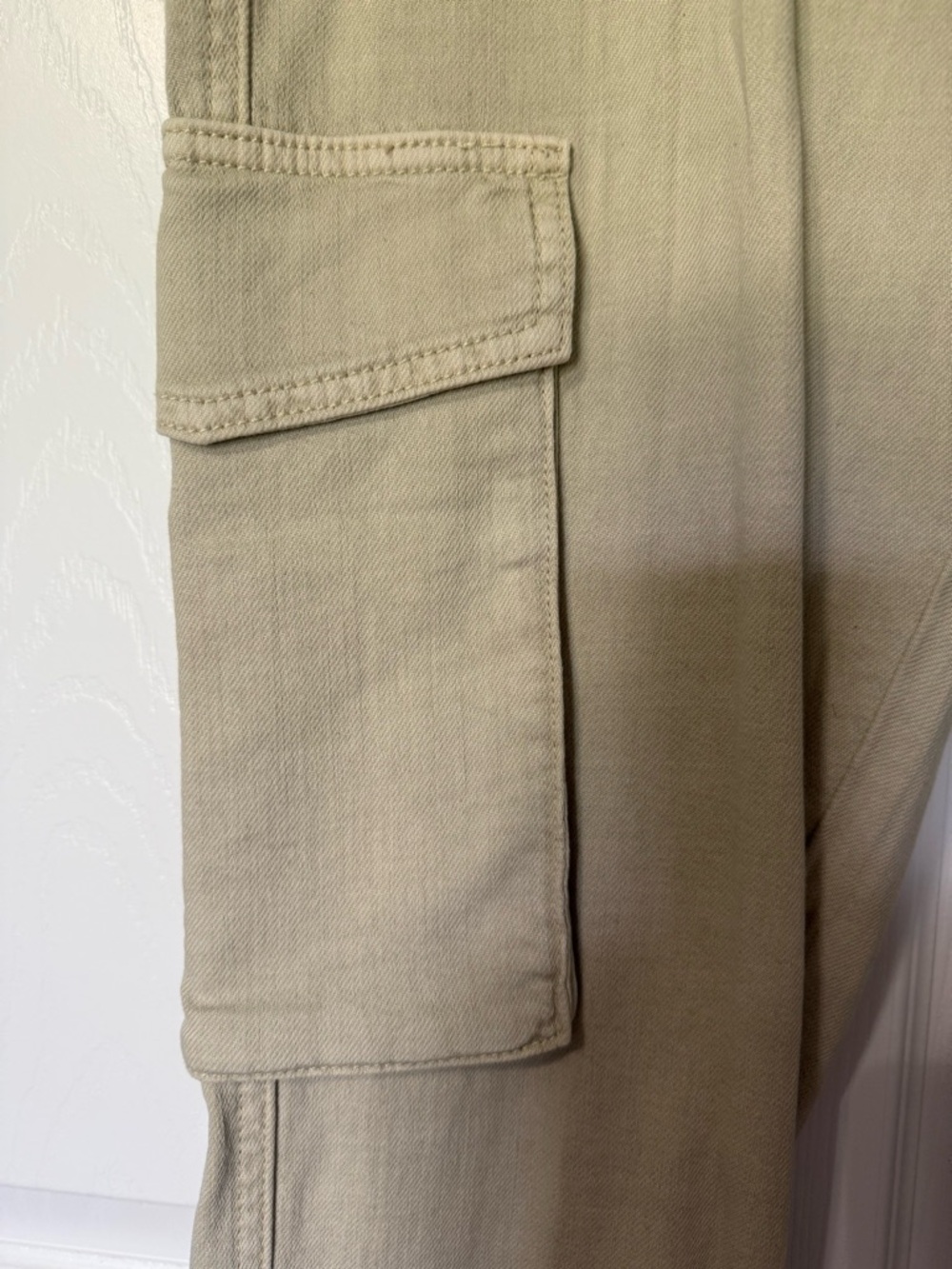 Liverpool Women’s Tan Cuffed Cargo Drawstring Pants- 4 - Picture 4 of 8